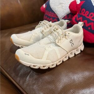 On Running Cream Athletic Shoes